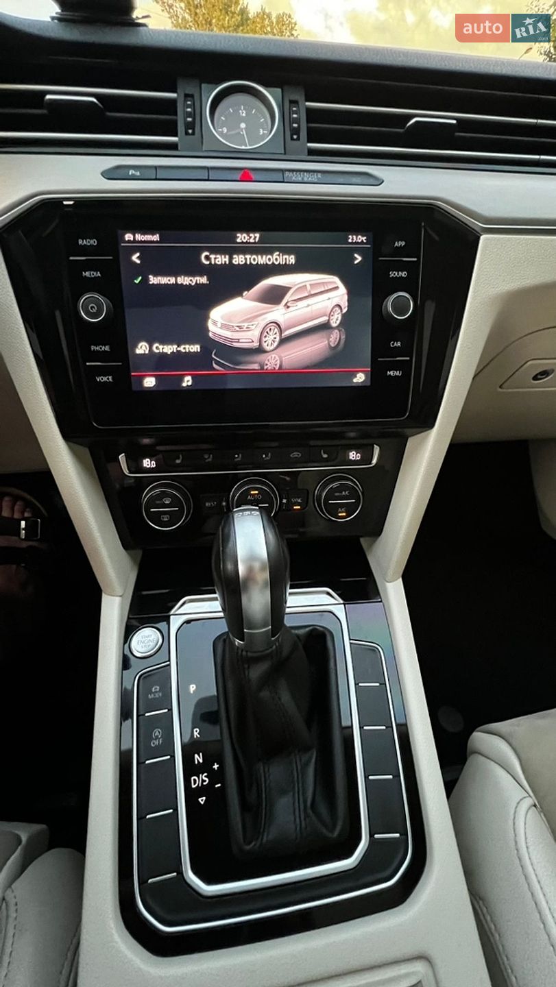 Volkswagen Passat 2018 VIN WVWZZZ3CZJE215751 фото оголошення 19 з 42