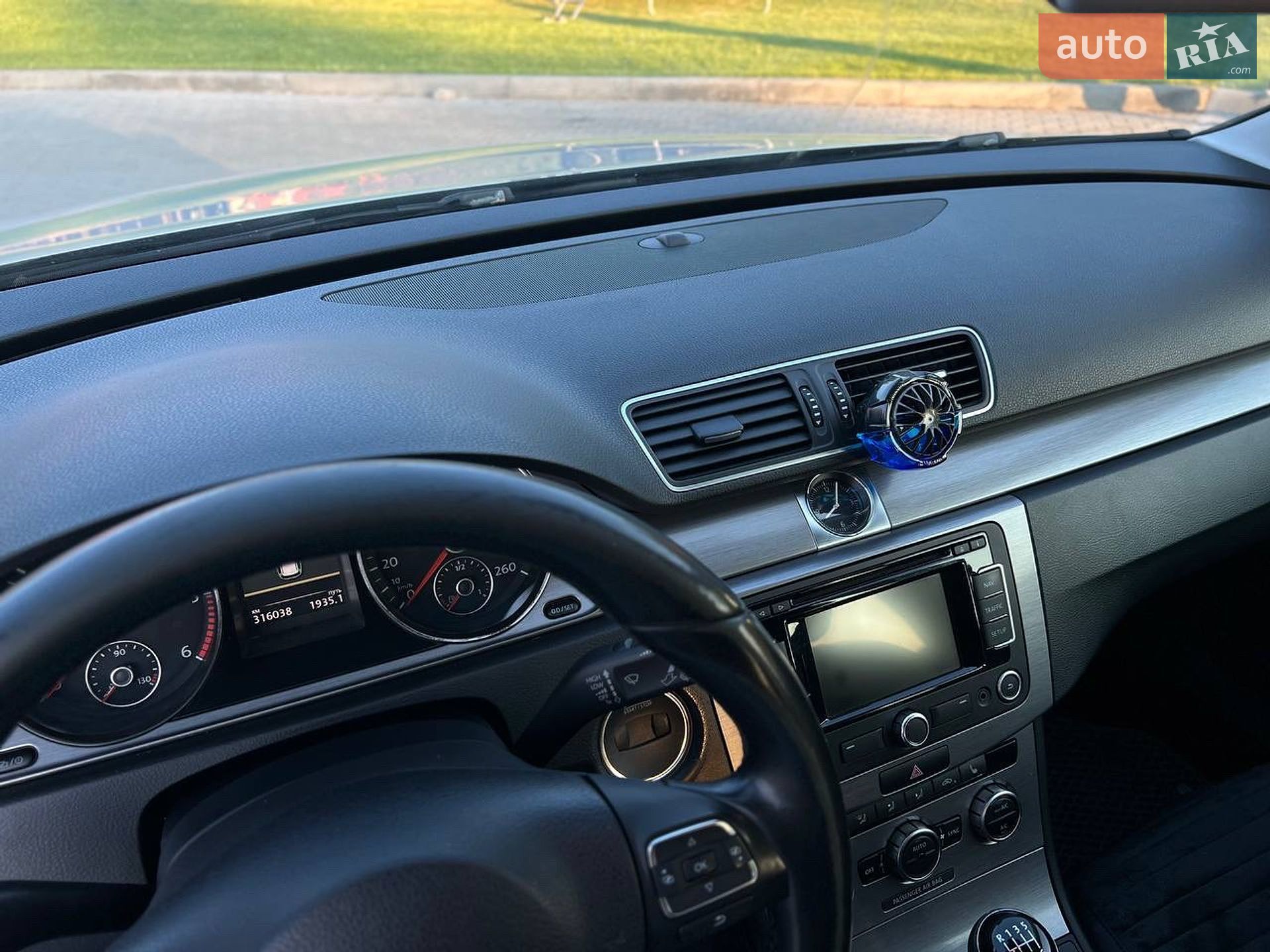 Volkswagen Passat 2014 VIN WVWZZZ3CZEE093681 фото оголошення 5 з 38