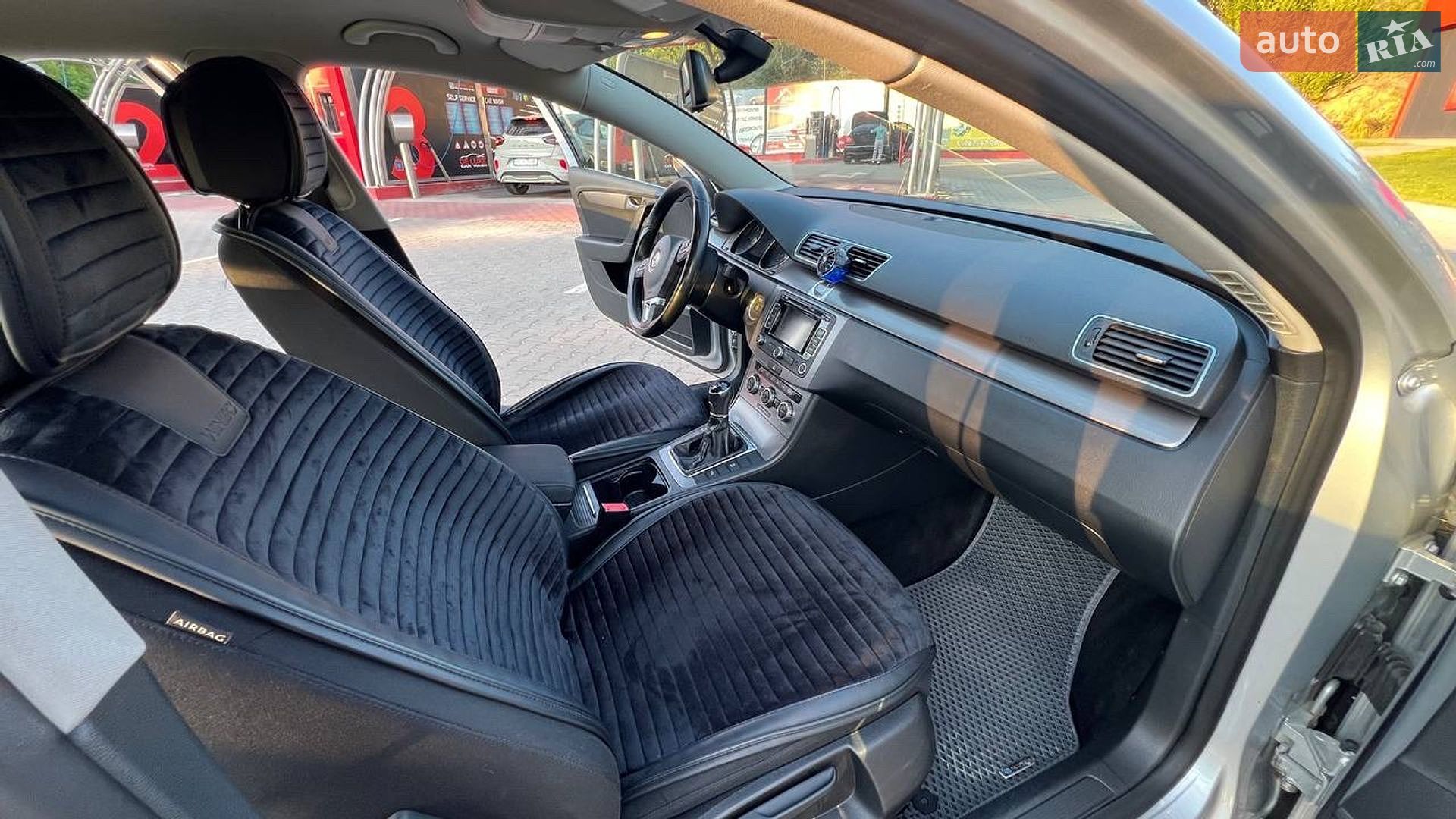 Volkswagen Passat 2014 VIN WVWZZZ3CZEE093681 фото оголошення 15 з 38
