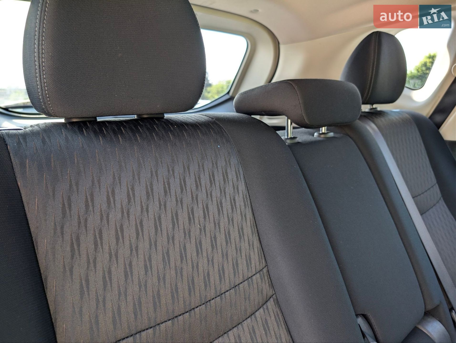 Nissan Rogue 2017 VIN KNMAT2MV1HP525116 фото оголошення 42 з 50
