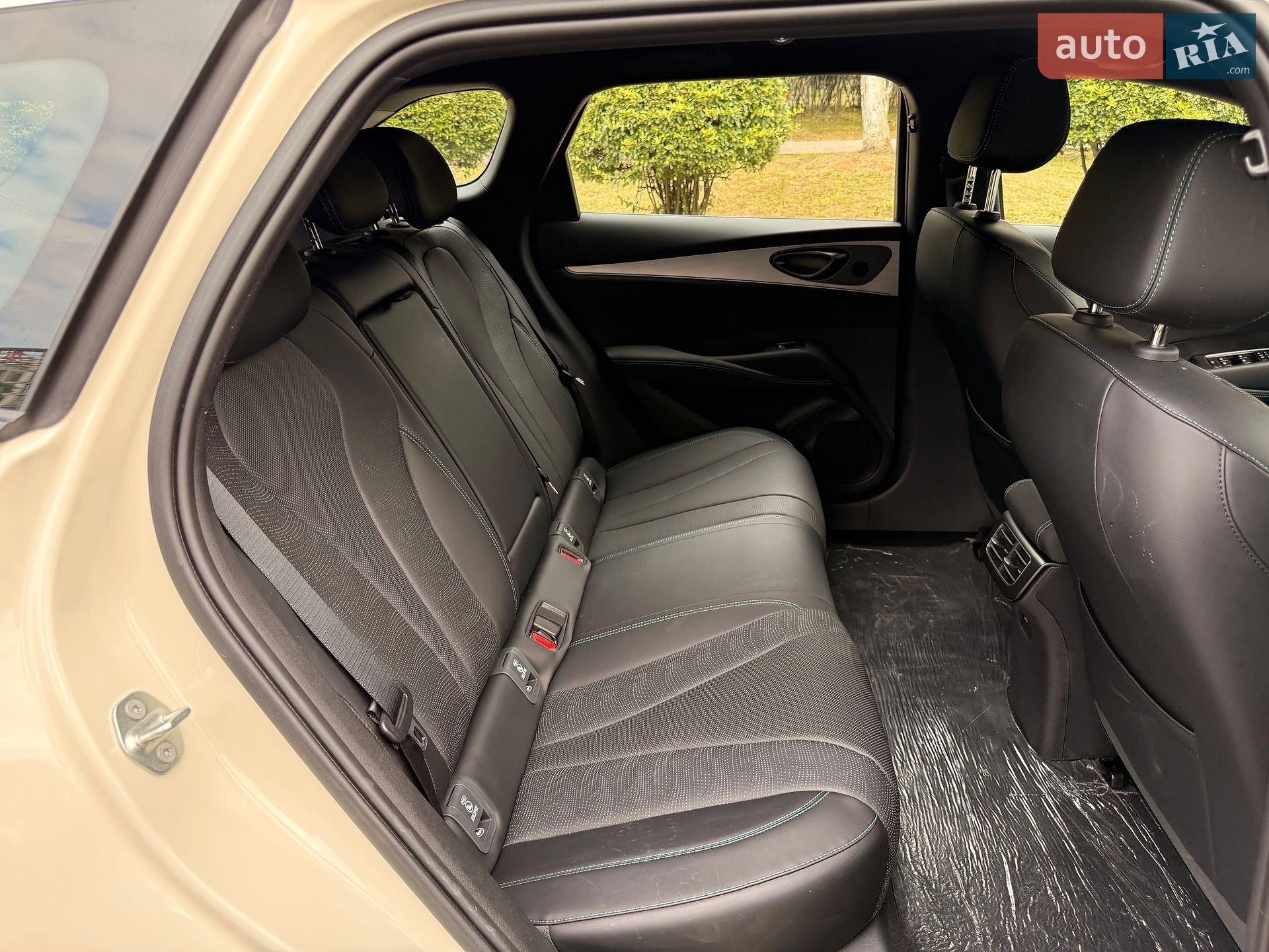 BYD Seal 06 2025 VIN LC0C74C44S4560815 фото оголошення 33 з 42