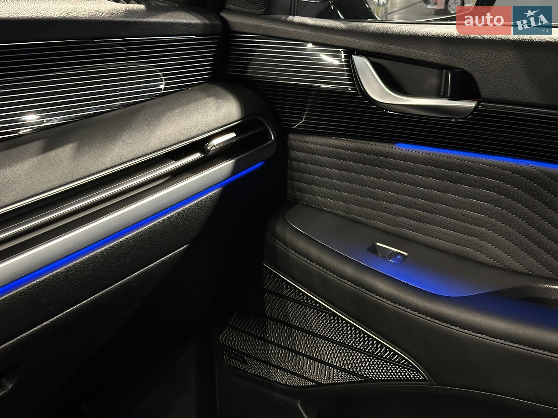 Hyundai Palisade 2024 VIN KMHR781ADRU768746 фото оголошення 31 з 32