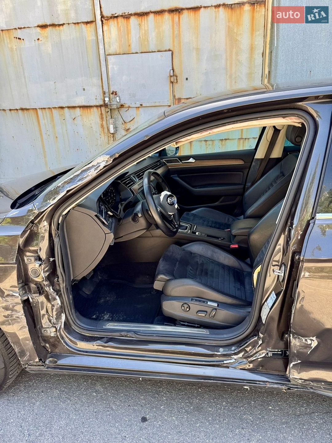 Volkswagen Passat 2017 VIN WVWZZZ3CZHE130552 фото оголошення 30 з 43