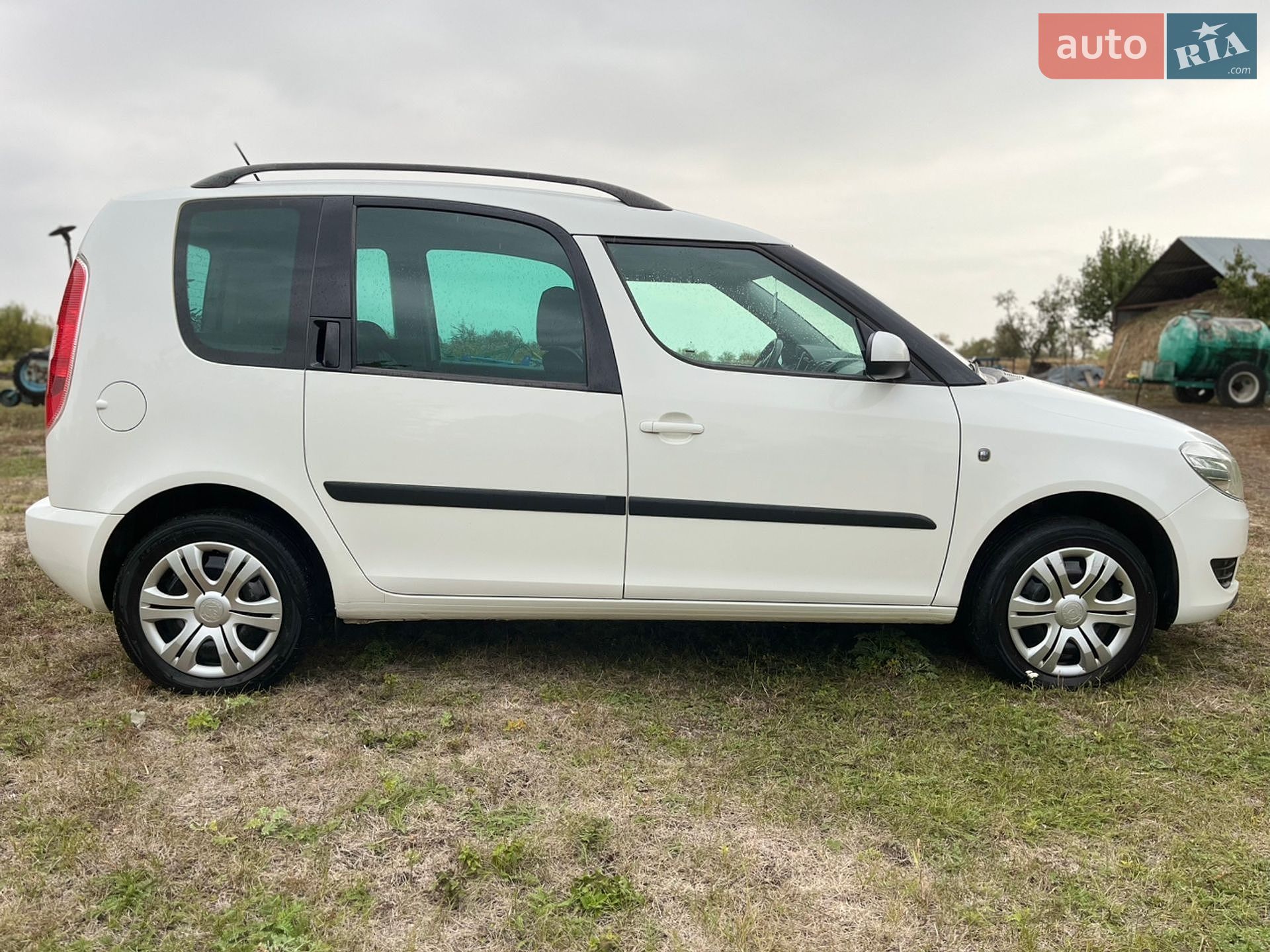Skoda Roomster 2012 VIN TMBNJ65J0C7035060 фото оголошення 2 з 7