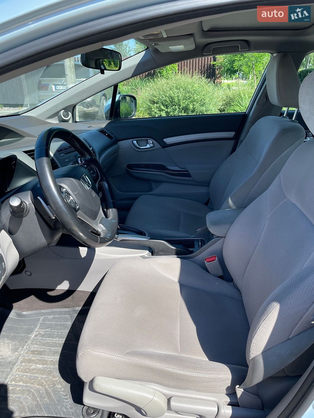 Honda Civic 2012 VIN NLAFB8660CW001954 фото оголошення 12 з 27