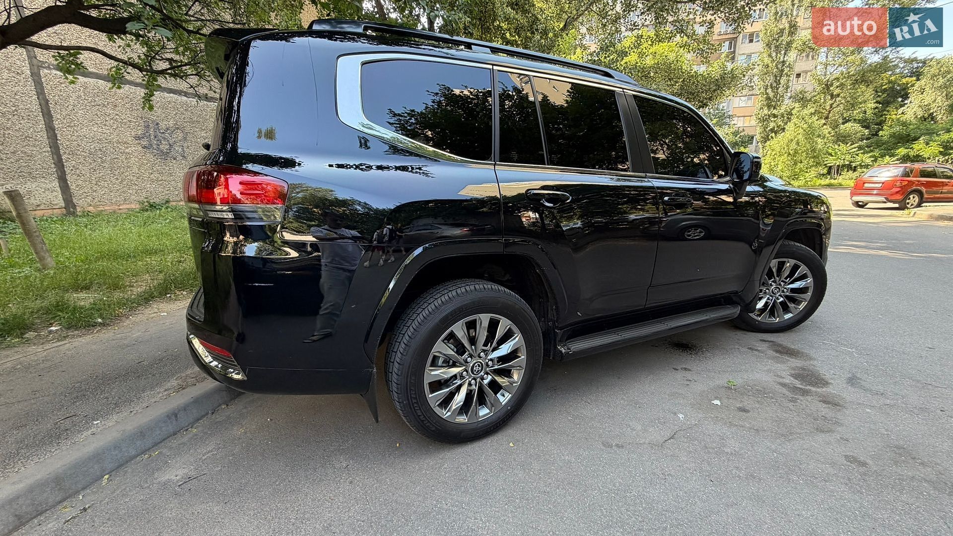 Toyota Land Cruiser 2025 VIN JTMAAABJ204119027 фото оголошення 9 з 51