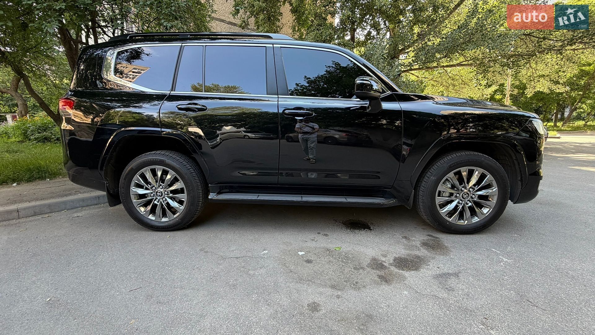 Toyota Land Cruiser 2025 VIN JTMAAABJ204119027 фото оголошення 13 з 51