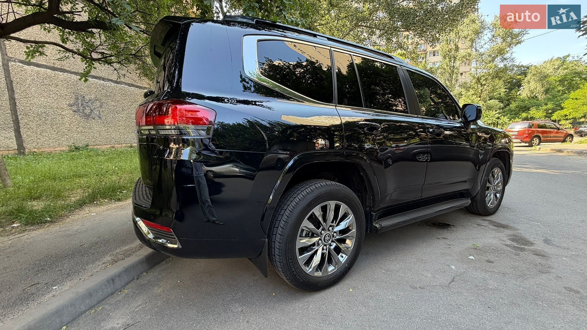 Toyota Land Cruiser 2025 VIN JTMAAABJ204119027 фото оголошення 14 з 51