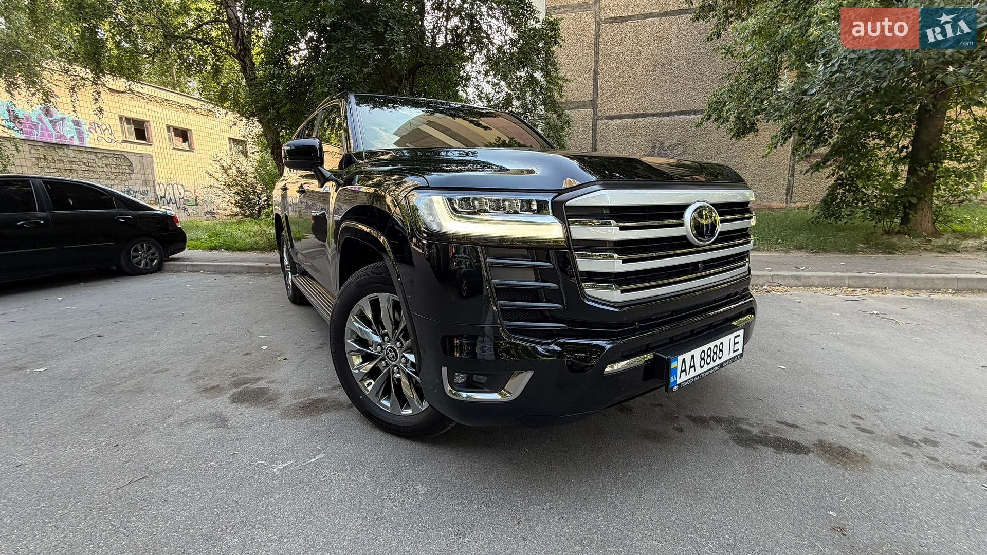 Toyota Land Cruiser 2025 VIN JTMAAABJ204119027 фото оголошення 4 з 51