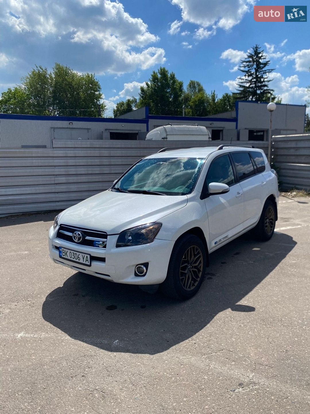 Toyota RAV4 EV 2013 VIN 2T3YL4DV6DW002120 фото оголошення 2 з 60