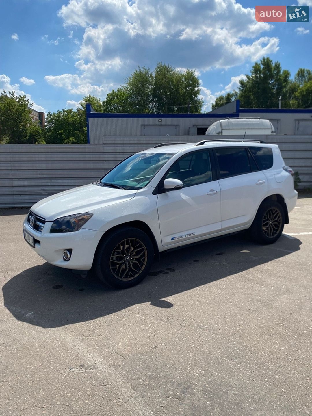 Toyota RAV4 EV 2013 VIN 2T3YL4DV6DW002120 фото оголошення 3 з 60