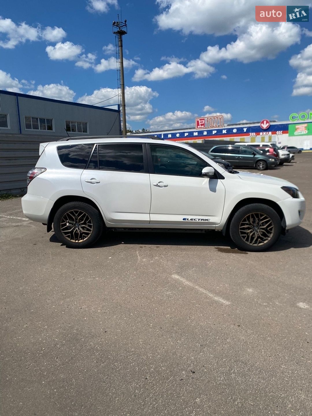 Toyota RAV4 EV 2013 VIN 2T3YL4DV6DW002120 фото оголошення 8 з 60