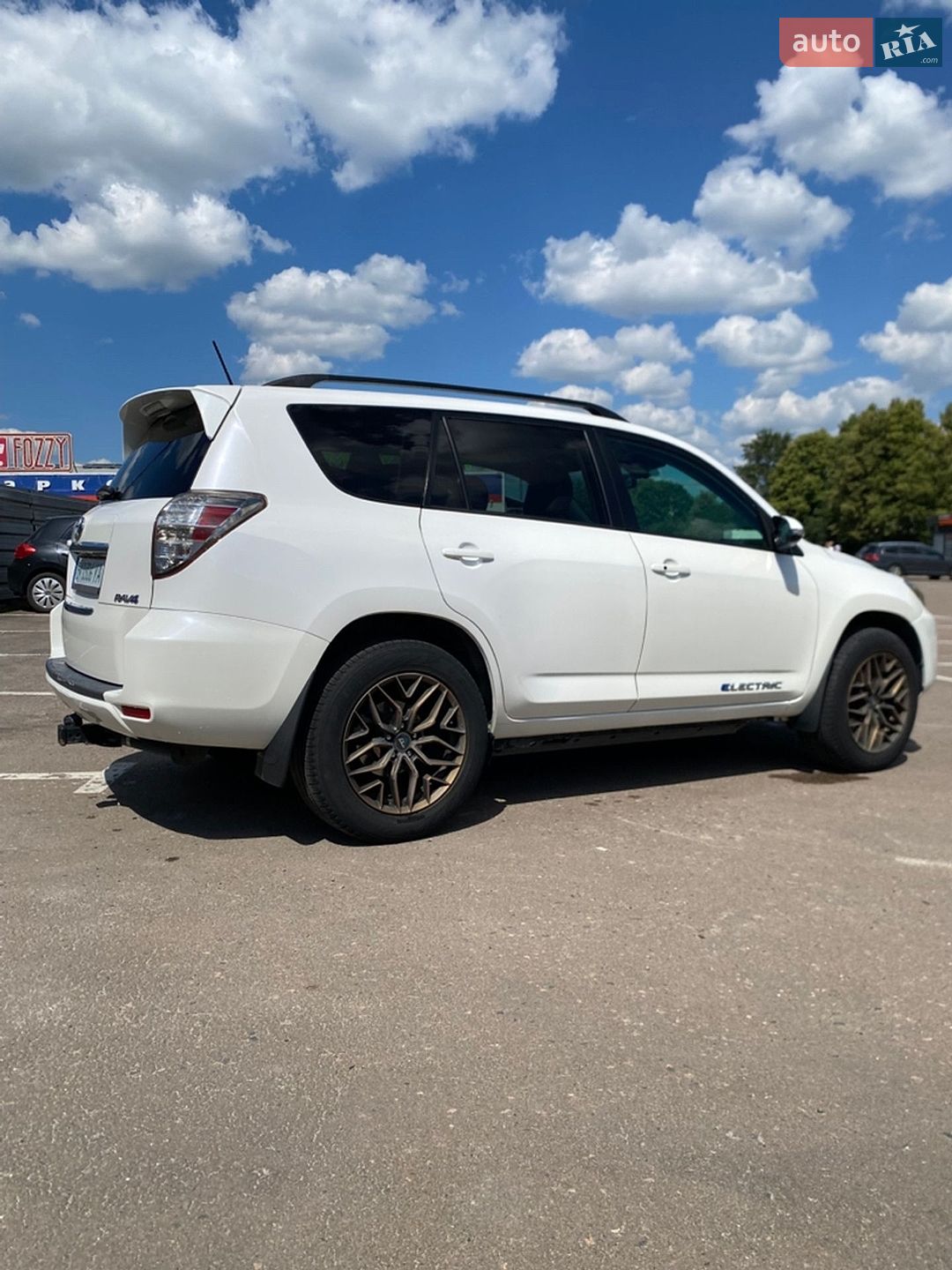 Toyota RAV4 EV 2013 VIN 2T3YL4DV6DW002120 фото оголошення 9 з 60
