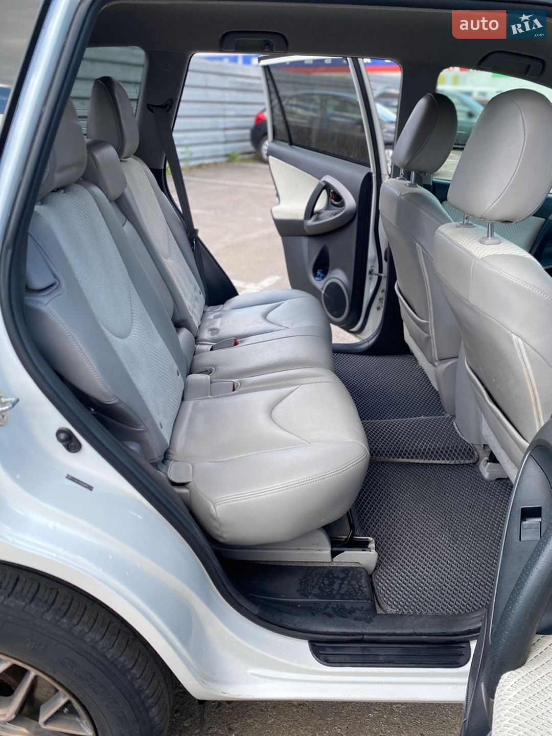 Toyota RAV4 EV 2013 VIN 2T3YL4DV6DW002120 фото оголошення 37 з 60