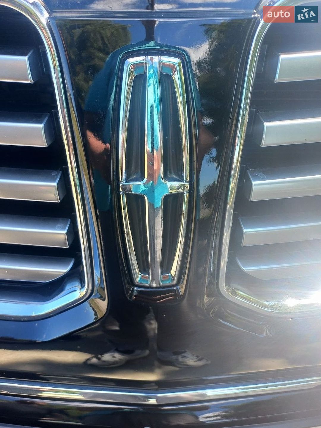 Lincoln Navigator 2016 VIN 5LMJJ3HT2GEL10058 фото оголошення 20 з 35