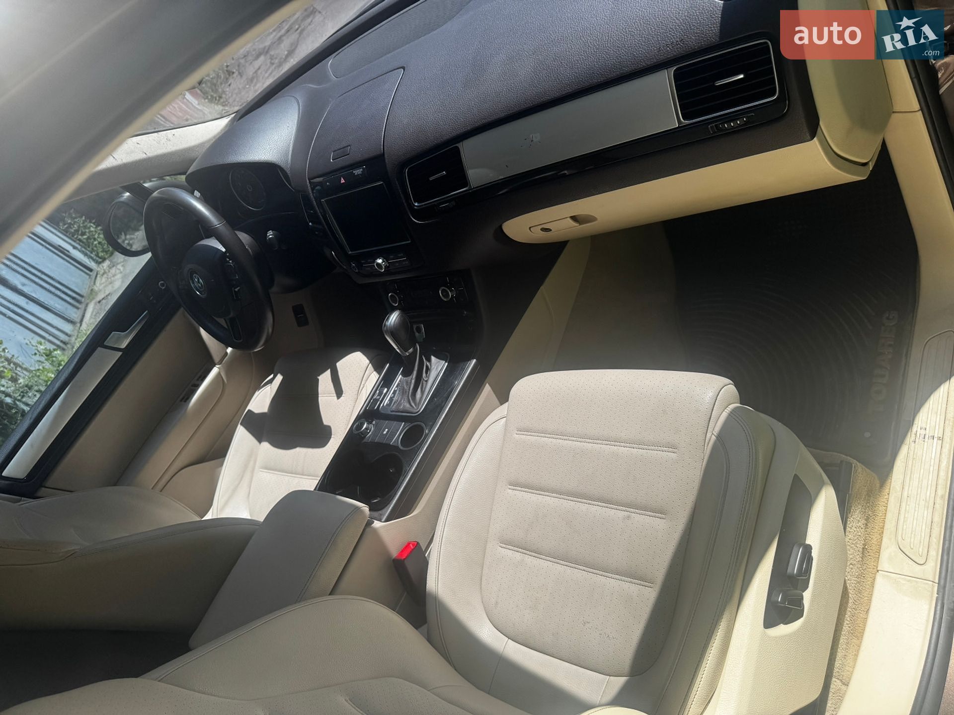 Volkswagen Touareg 2011 VIN WVGFF9BP3CD002213 фото оголошення 10 з 12