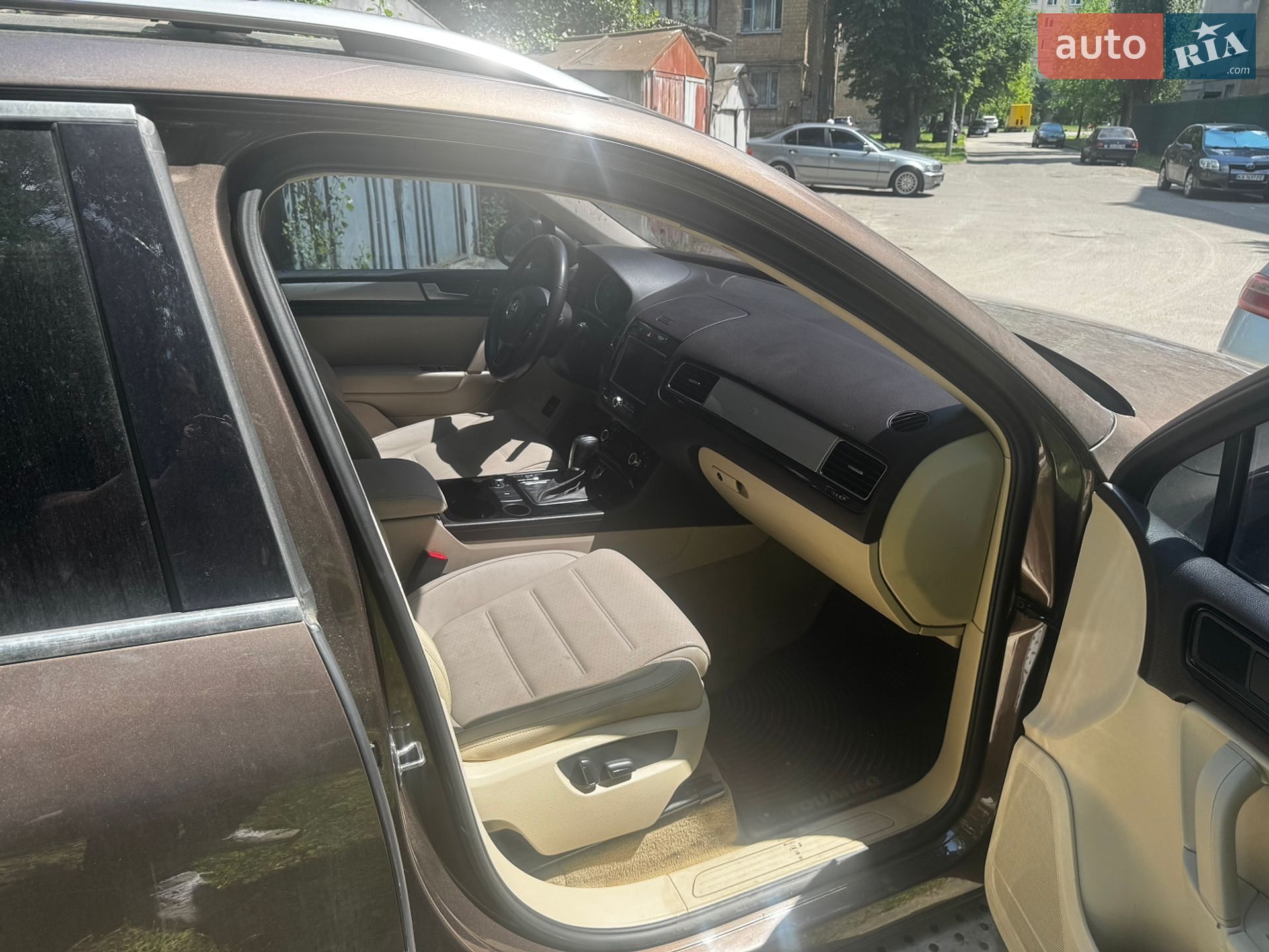Volkswagen Touareg 2011 VIN WVGFF9BP3CD002213 фото оголошення 11 з 12