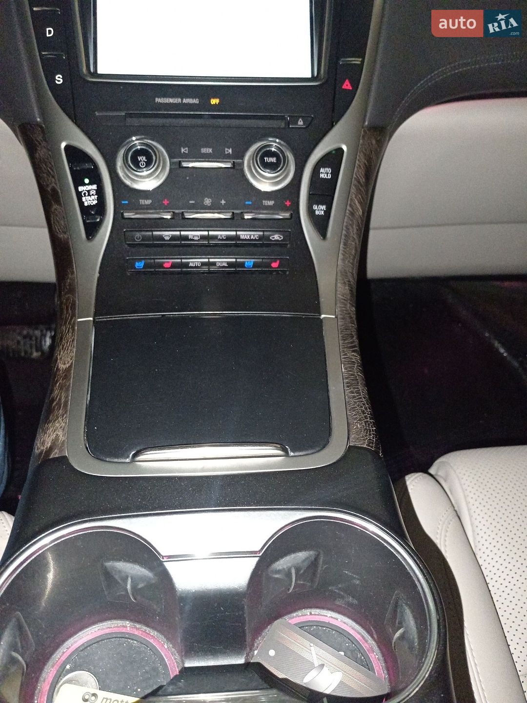 Lincoln MKX 2015 VIN 2LMPJ8LP2GBL40231 фото оголошення 11 з 46