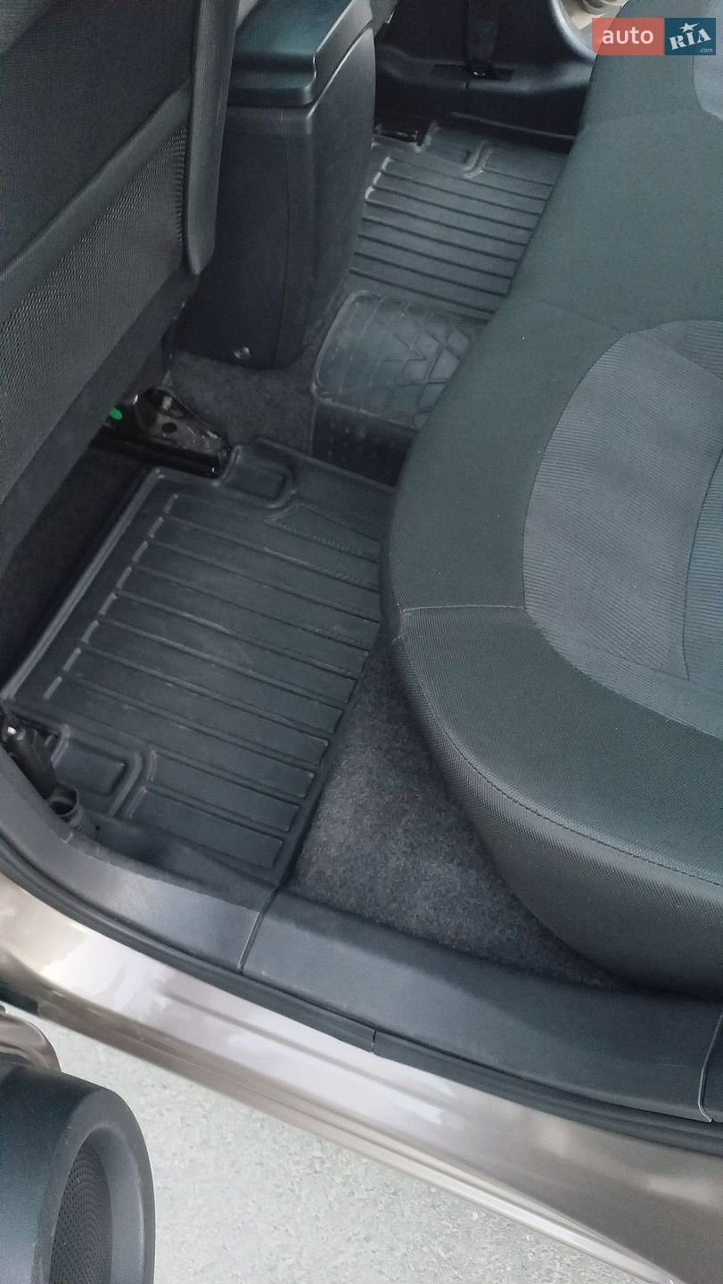 Nissan Qashqai 2010 VIN SJNFAAJ10U2014641 фото оголошення 14 з 42