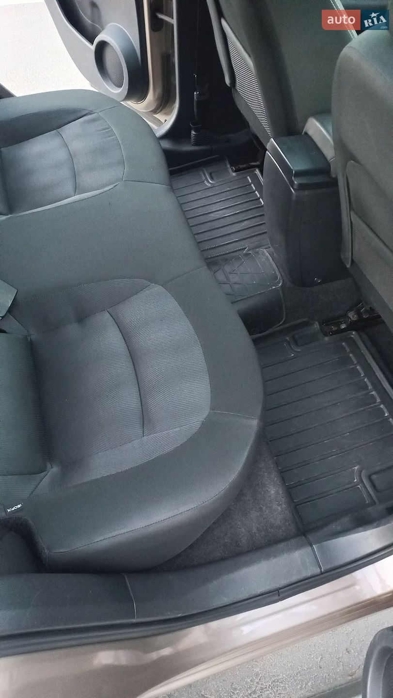 Nissan Qashqai 2010 VIN SJNFAAJ10U2014641 фото оголошення 17 з 42