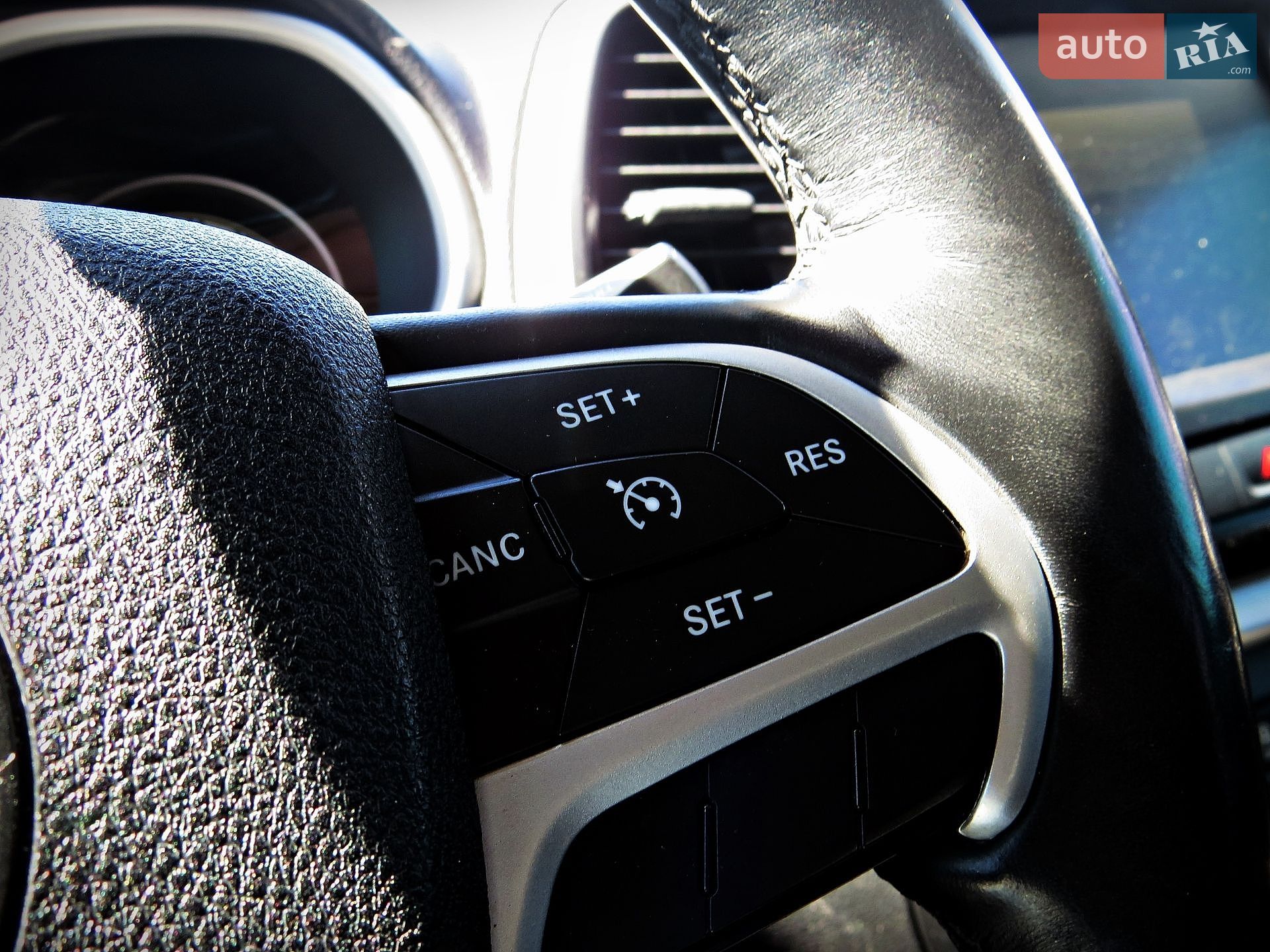 Jeep Cherokee 2016 VIN 1C4PJMBS7HW517466 фото оголошення 14 з 23
