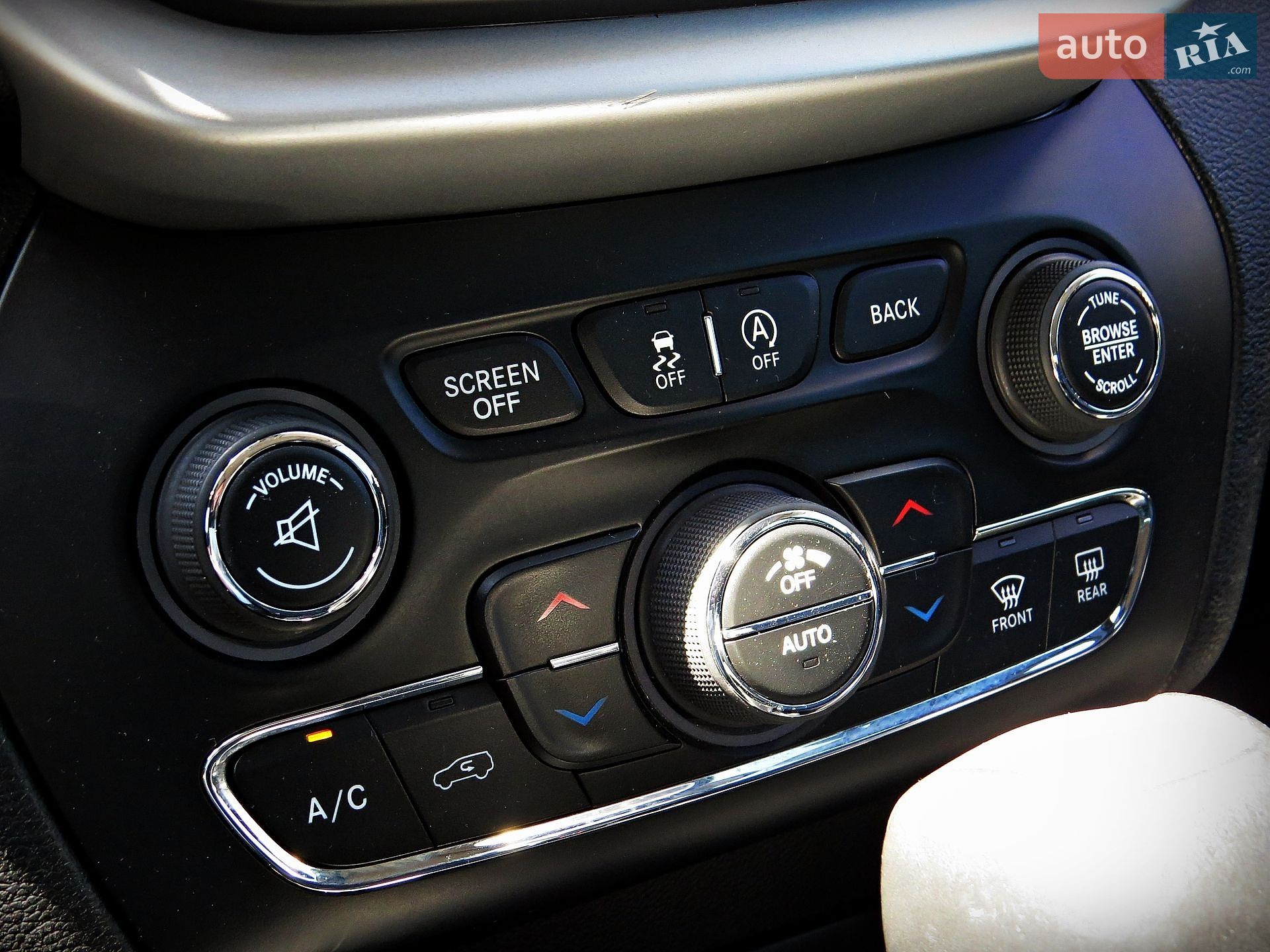 Jeep Cherokee 2016 VIN 1C4PJMBS7HW517466 фото оголошення 16 з 23