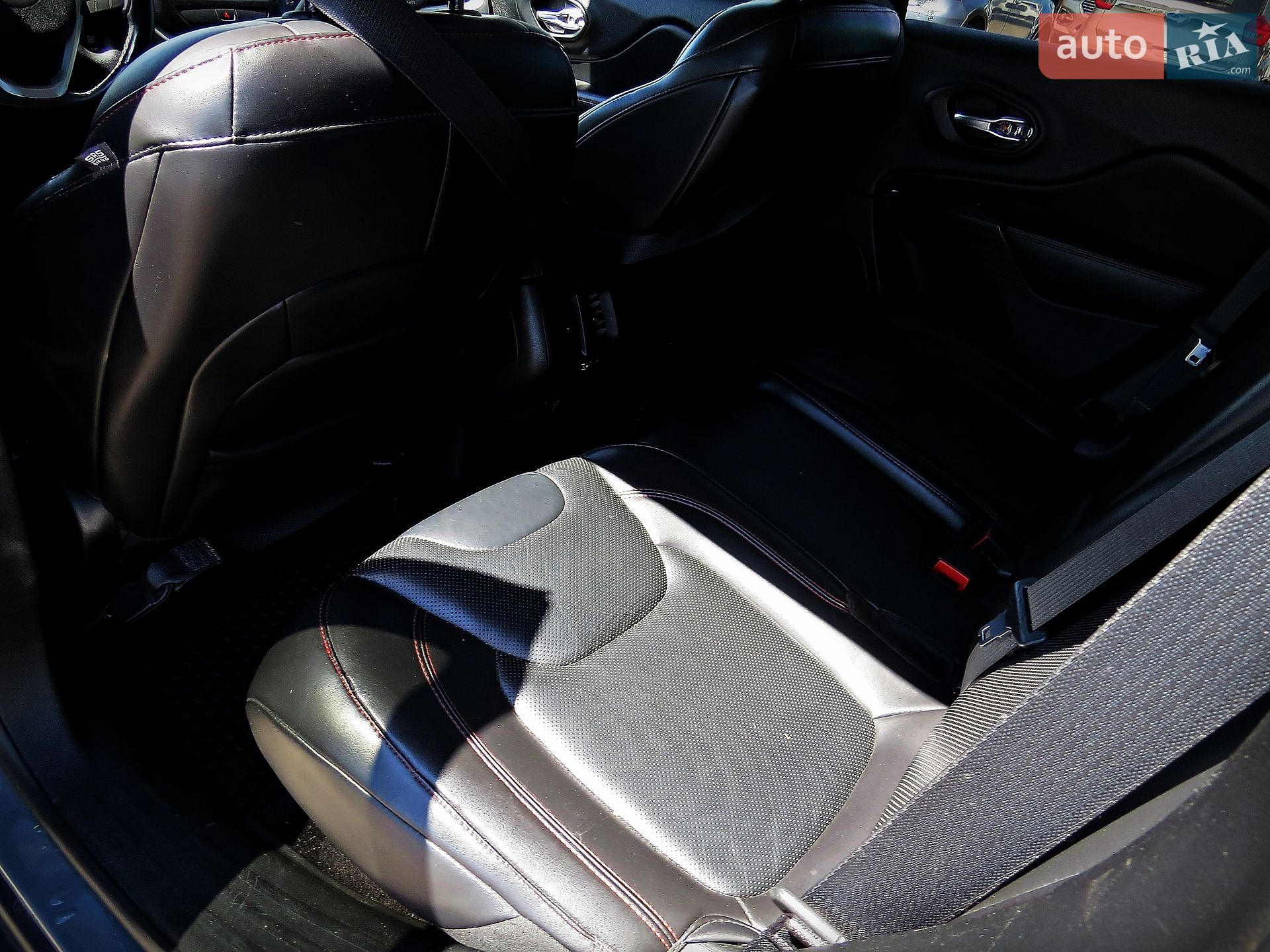 Jeep Cherokee 2016 VIN 1C4PJMBS7HW517466 фото оголошення 19 з 23