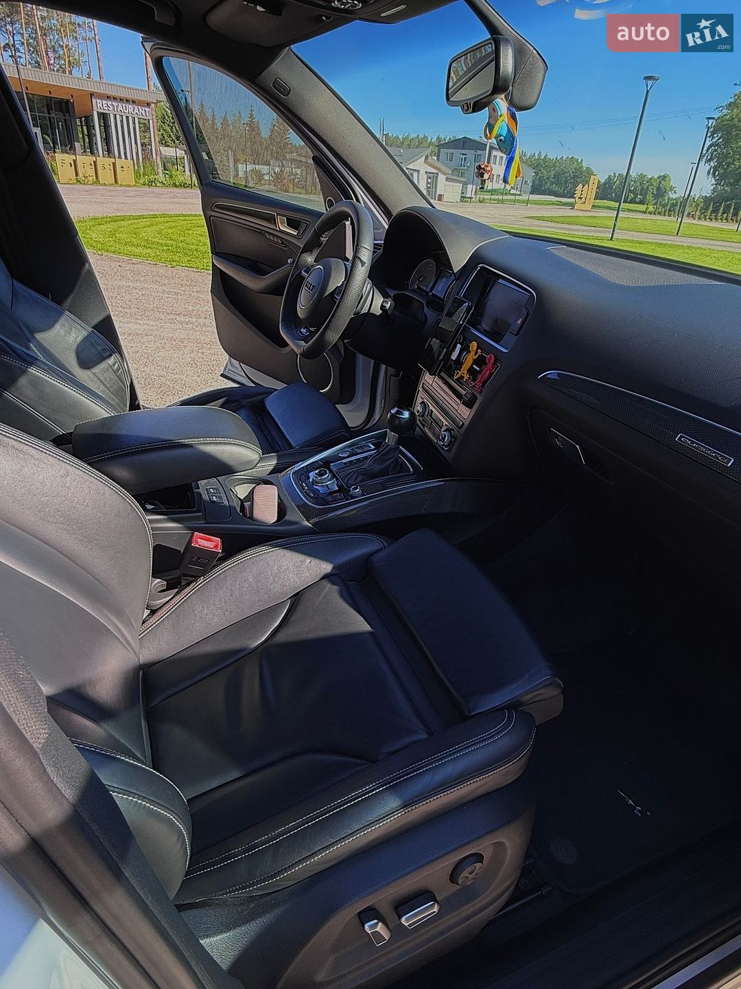 Audi SQ5 2015 VIN WAUZZZ8R0FA147679 фото оголошення 13 з 28
