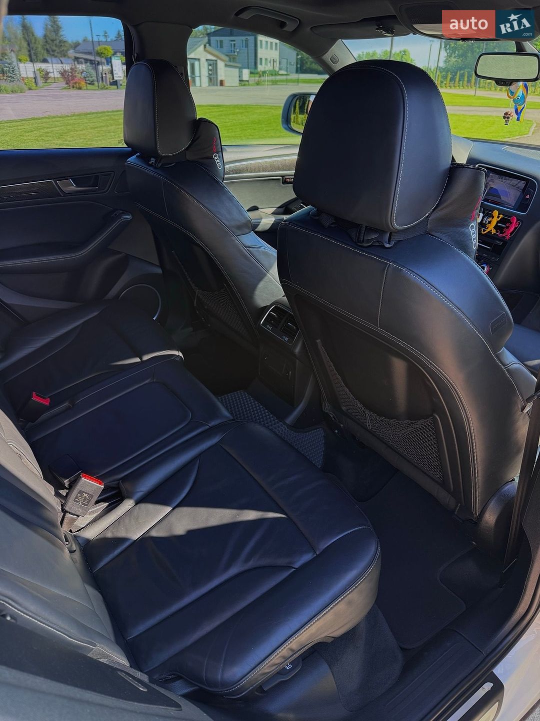 Audi SQ5 2015 VIN WAUZZZ8R0FA147679 фото оголошення 19 з 28