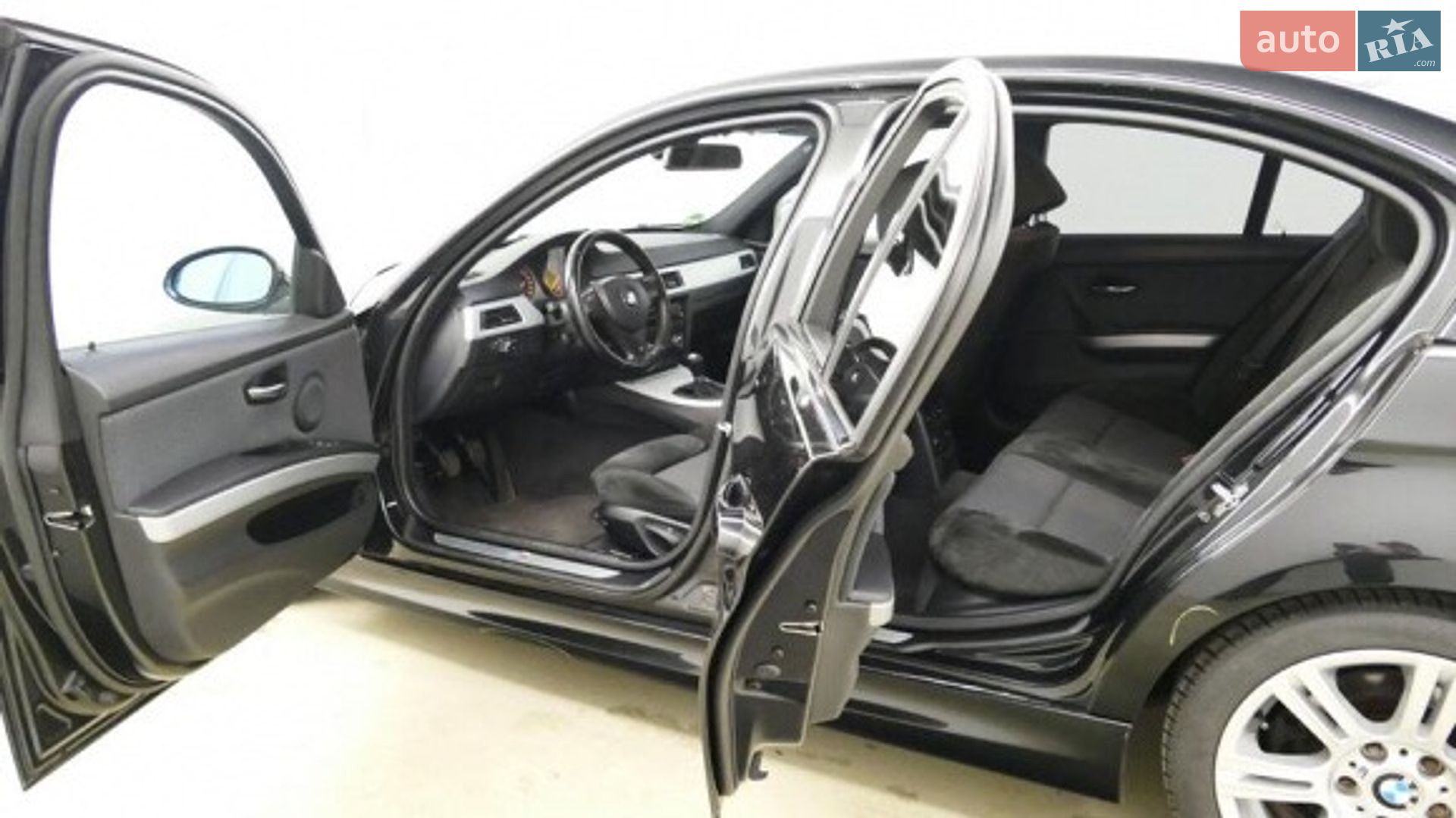 BMW 3 Series 2008 VIN WBAVF51080A092143 фото оголошення 3 з 8