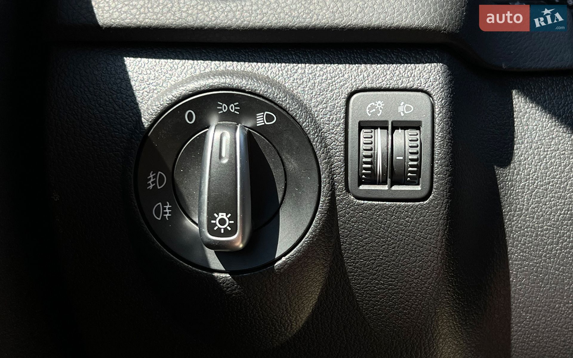 Volkswagen Tiguan 2012 VIN WVGZZZ5NZCW593494 фото оголошення 17 з 21