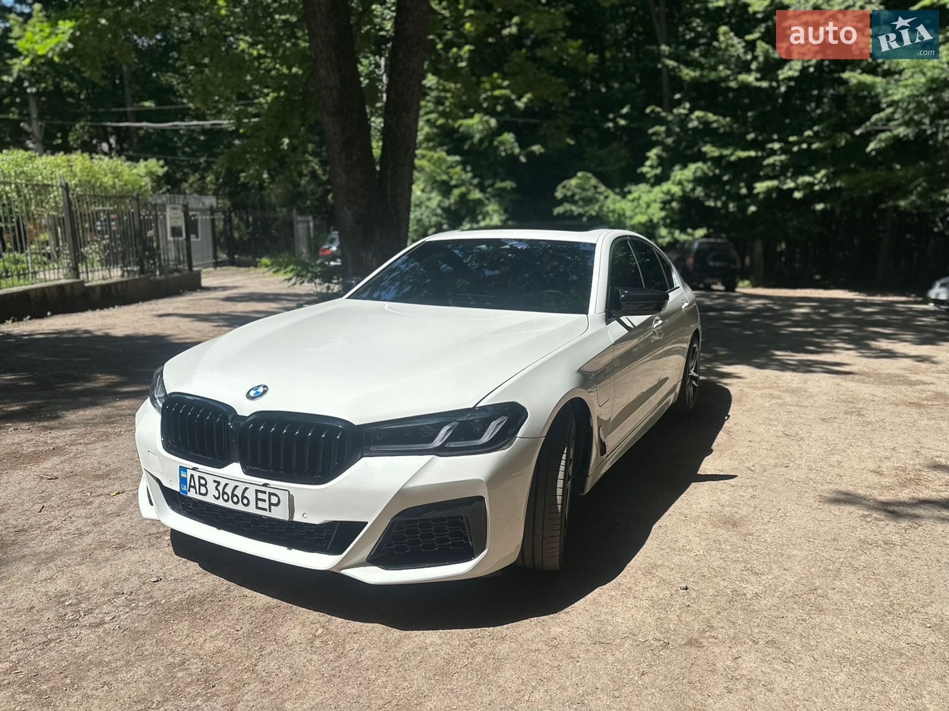 BMW 5 Series 2018 VIN WBAJA9C5XKB253974 фото оголошення 9 з 33