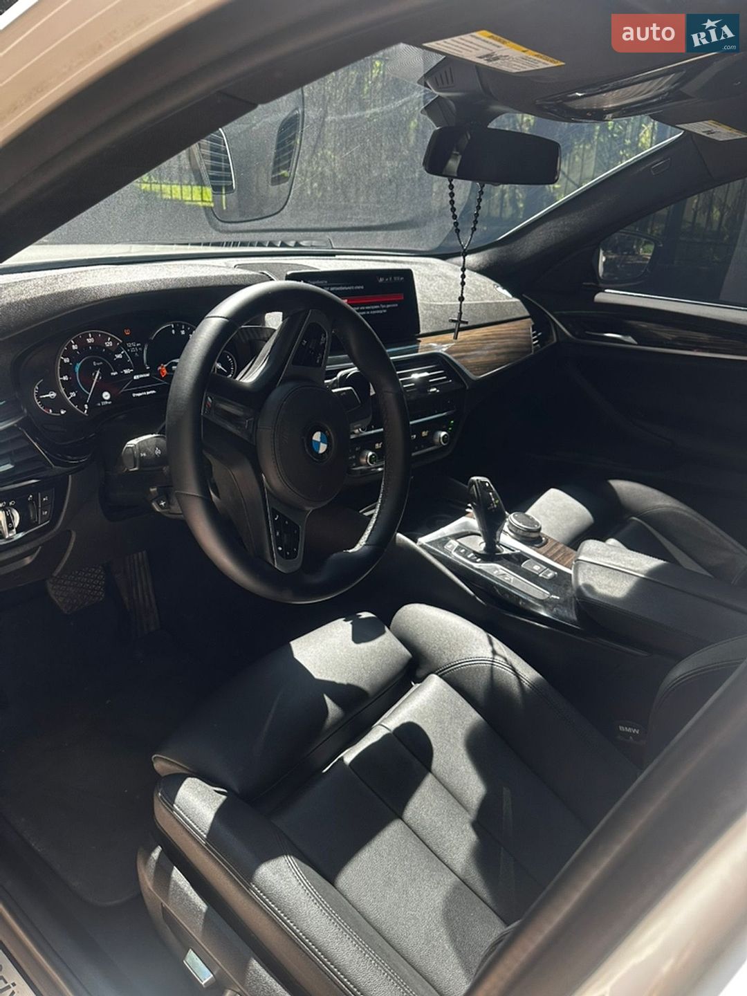 BMW 5 Series 2018 VIN WBAJA9C5XKB253974 фото оголошення 11 з 33