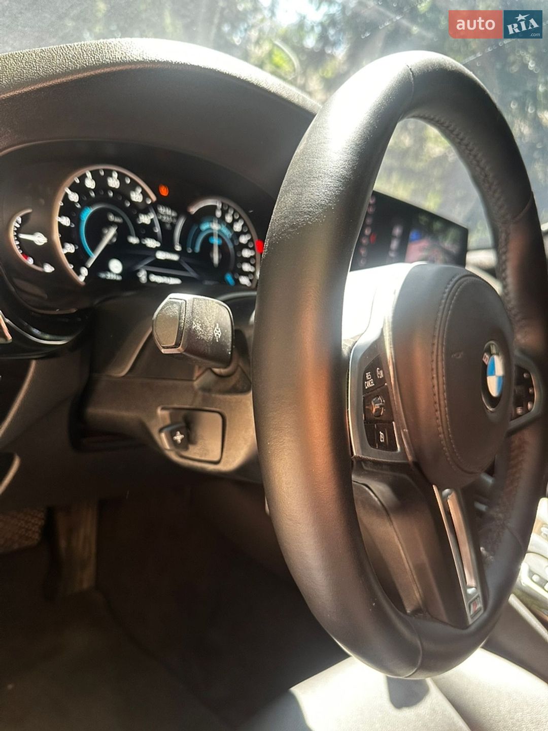 BMW 5 Series 2018 VIN WBAJA9C5XKB253974 фото оголошення 17 з 33