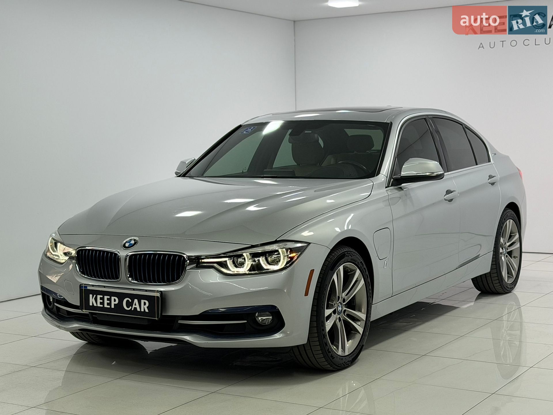 BMW 3 Series 2018 VIN WBA8E1C52JA758643 фото оголошення 2 з 35
