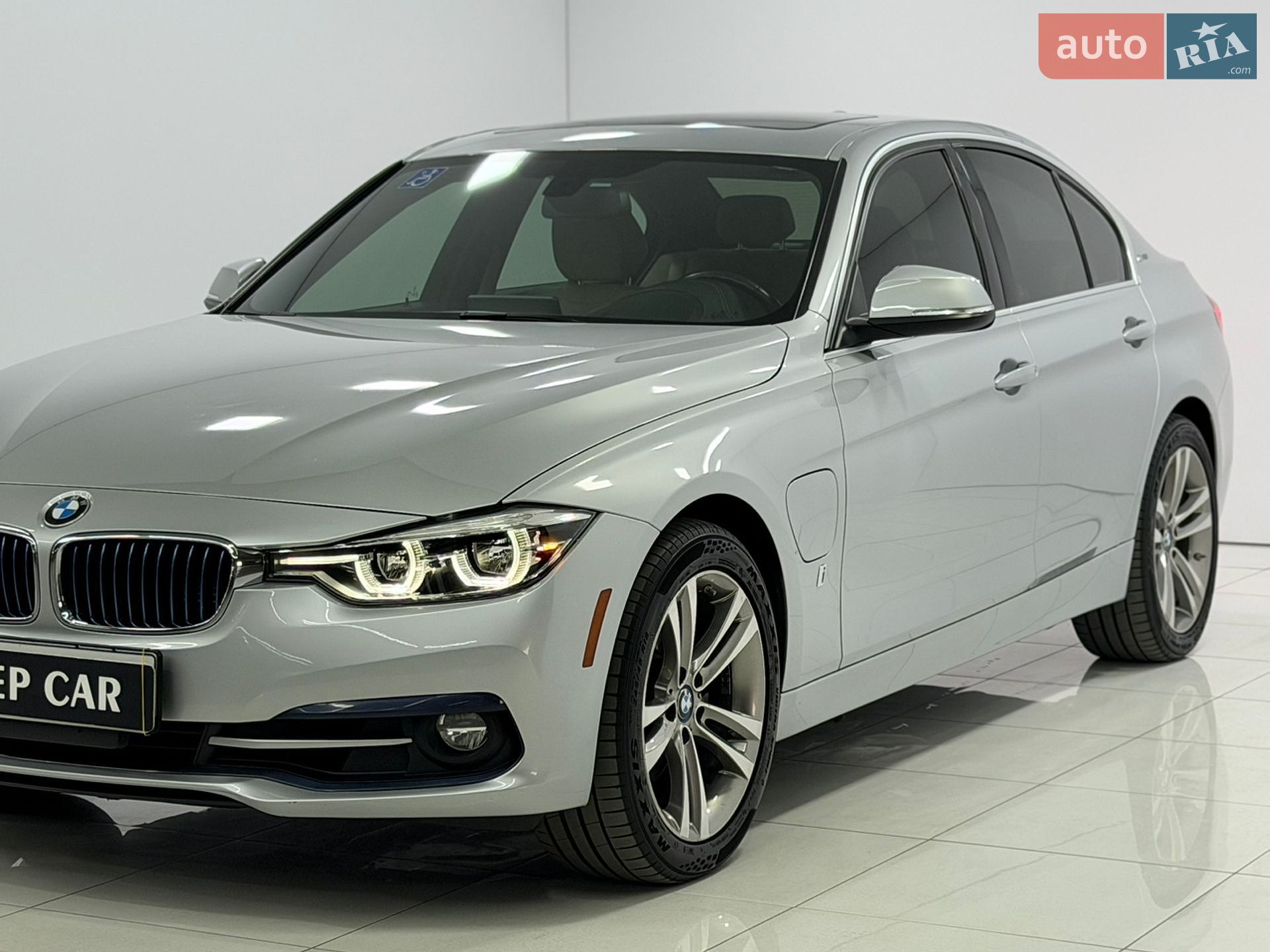 BMW 3 Series 2018 VIN WBA8E1C52JA758643 фото оголошення 8 з 35