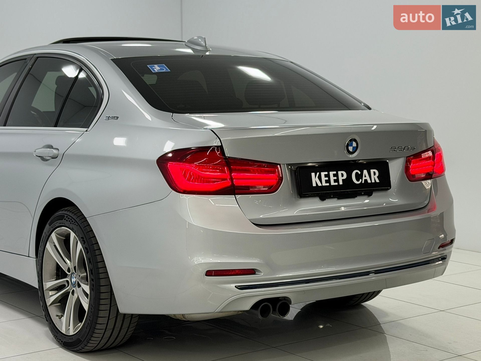 BMW 3 Series 2018 VIN WBA8E1C52JA758643 фото оголошення 15 з 35