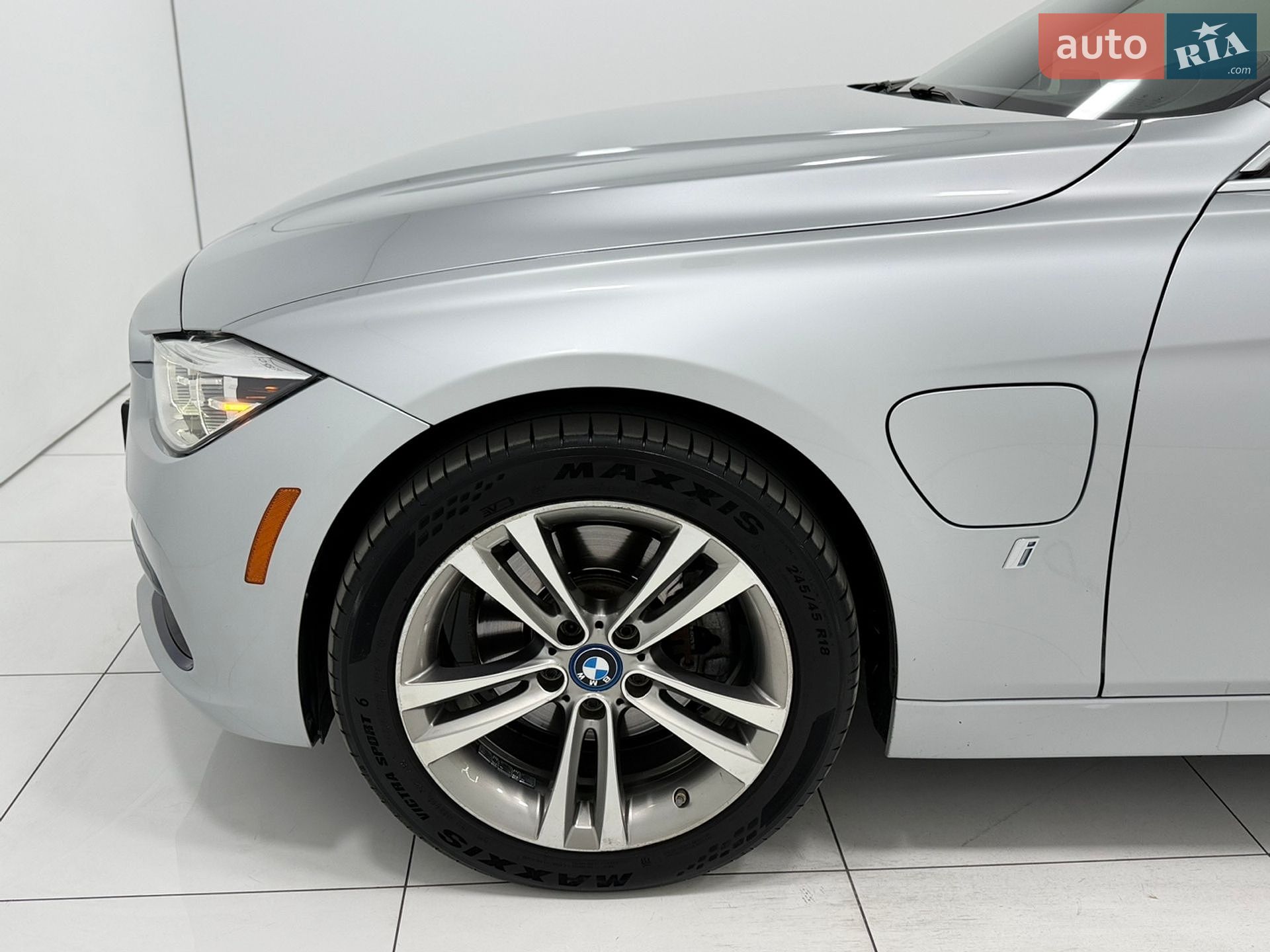 BMW 3 Series 2018 VIN WBA8E1C52JA758643 фото оголошення 16 з 35
