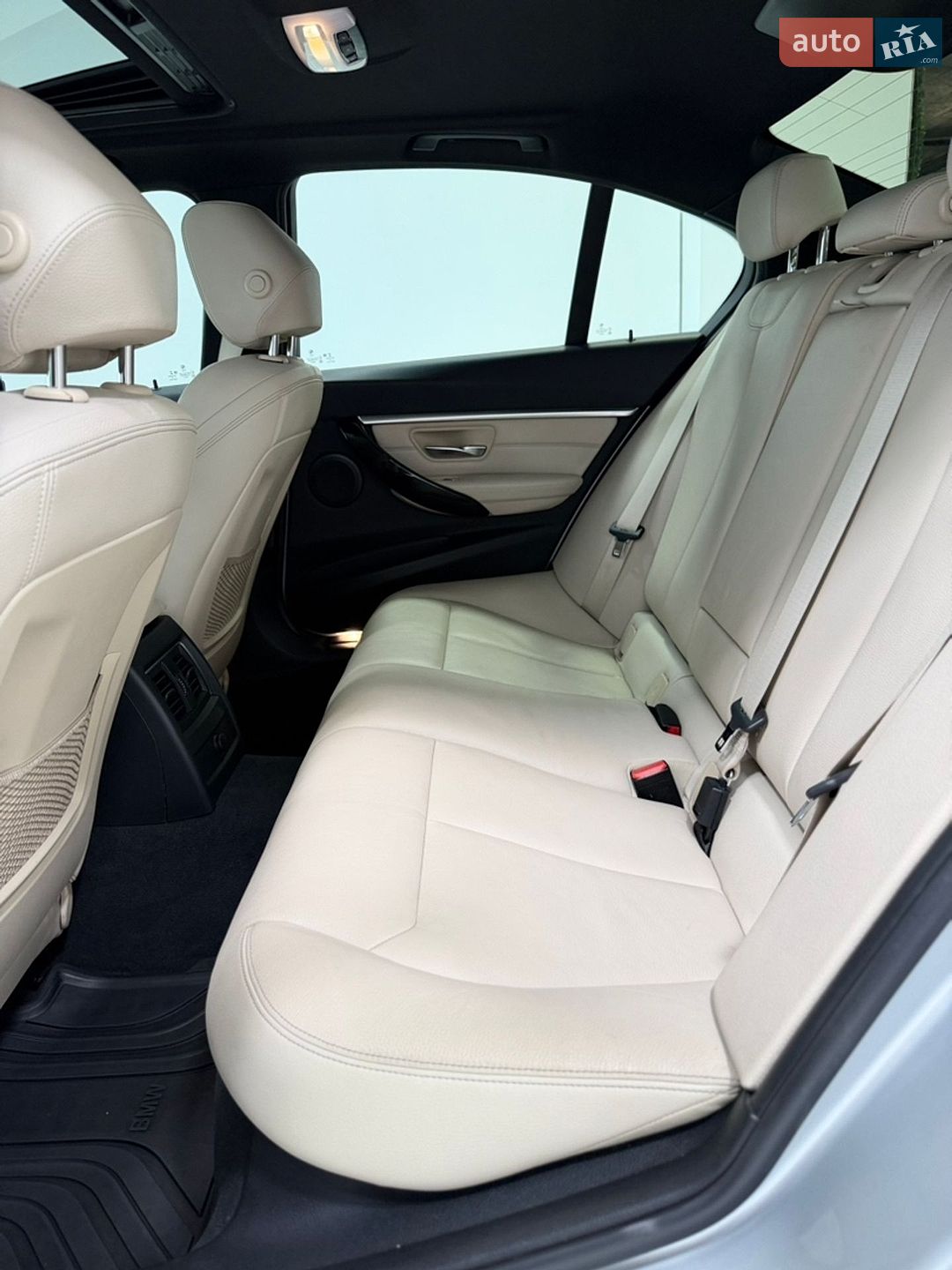BMW 3 Series 2018 VIN WBA8E1C52JA758643 фото оголошення 31 з 35