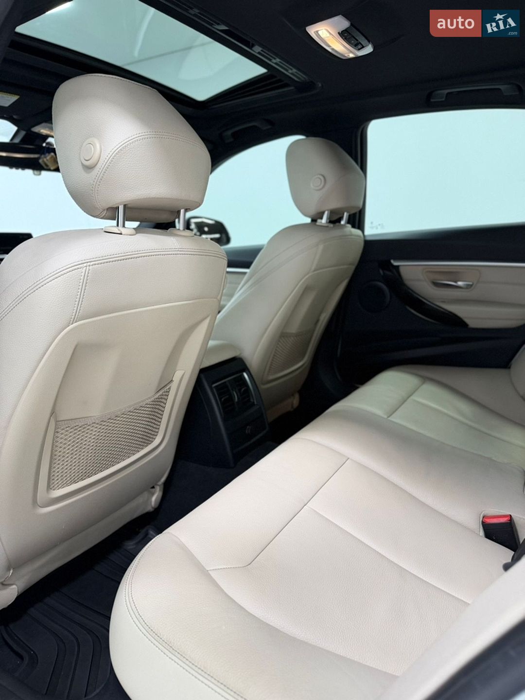 BMW 3 Series 2018 VIN WBA8E1C52JA758643 фото оголошення 32 з 35