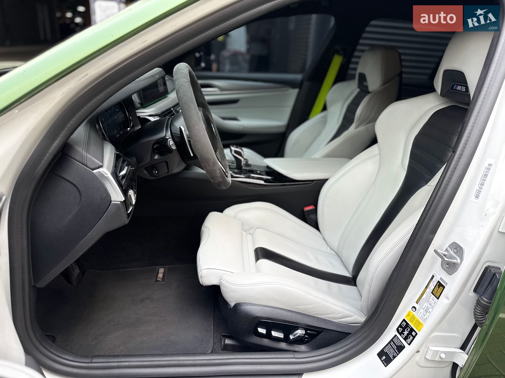 BMW M5 2018 VIN WBSJF0C52KB285939 фото оголошення 17 з 49