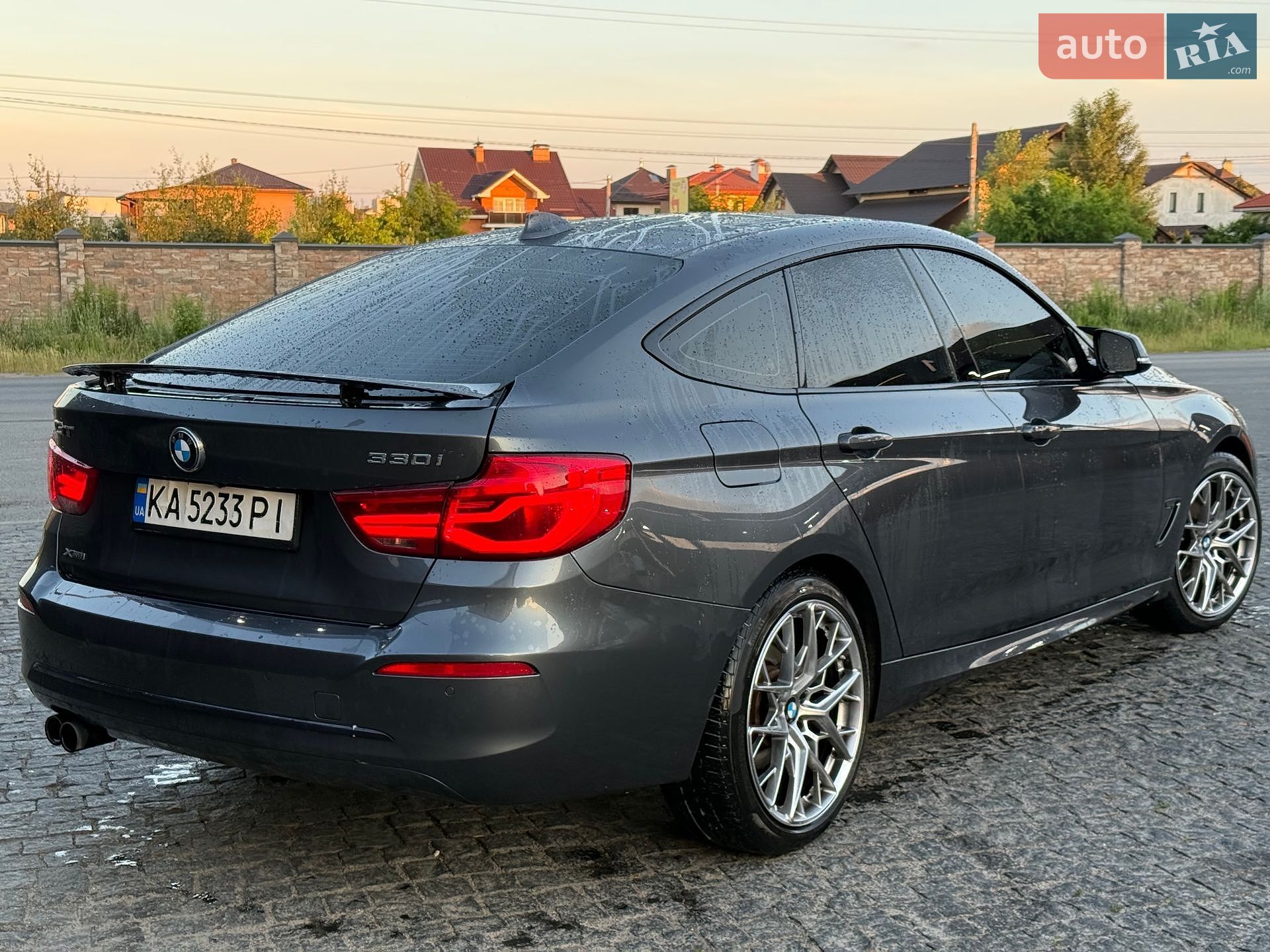 BMW 3 Series GT 2018 VIN WBA8Z9C50JB220505 фото оголошення 16 з 19