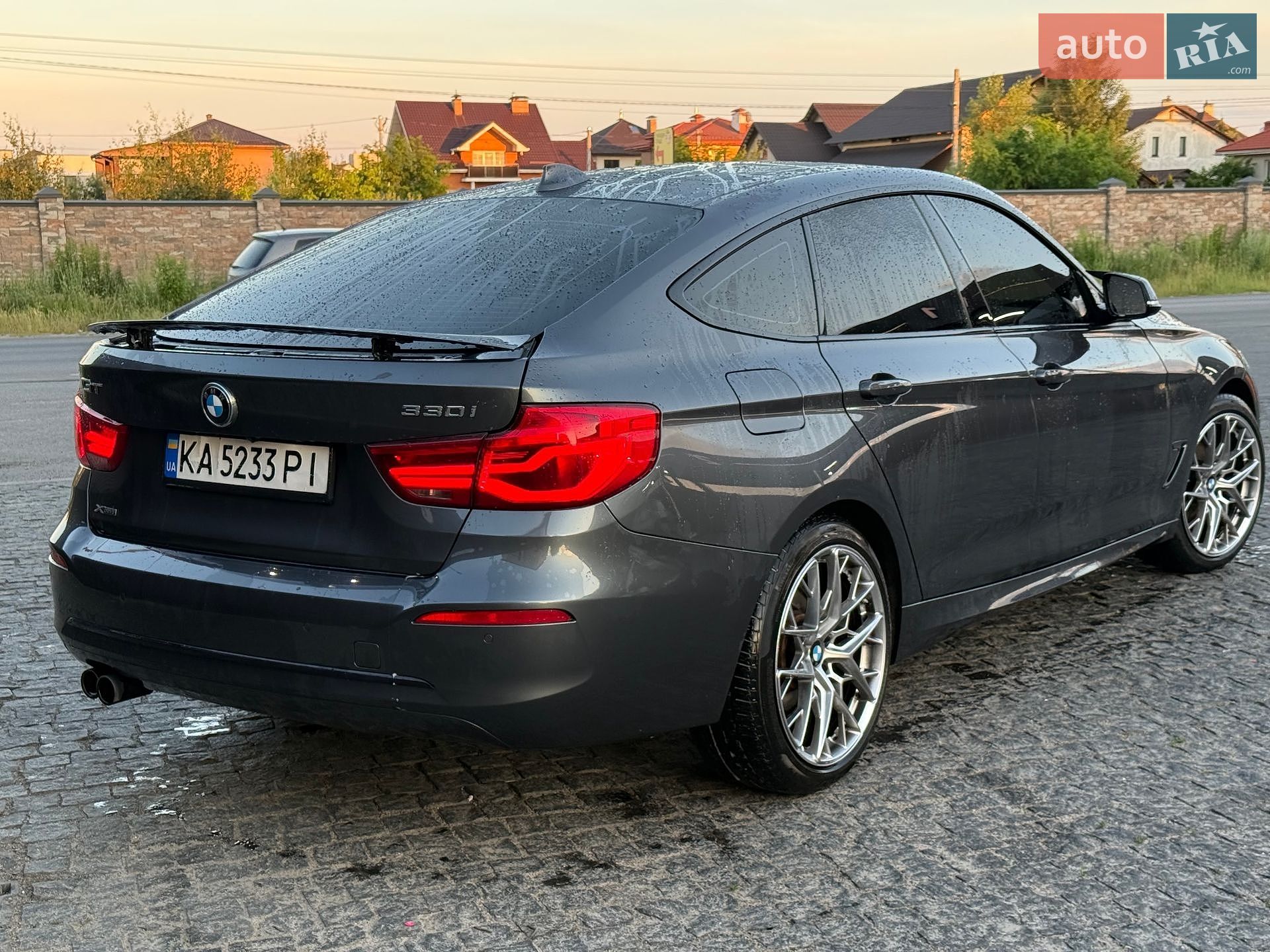 BMW 3 Series GT 2018 VIN WBA8Z9C50JB220505 фото оголошення 17 з 19