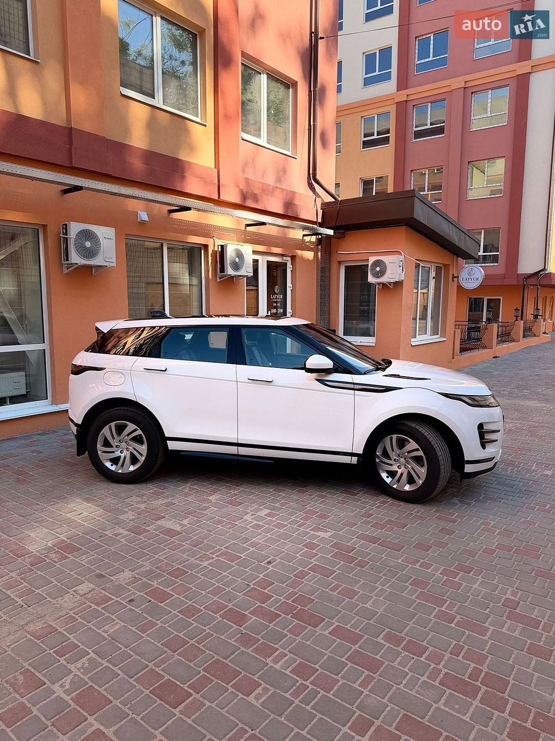 Land Rover Range Rover Evoque 2020 VIN SALZA2BN2LH079565 фото оголошення 7 з 9
