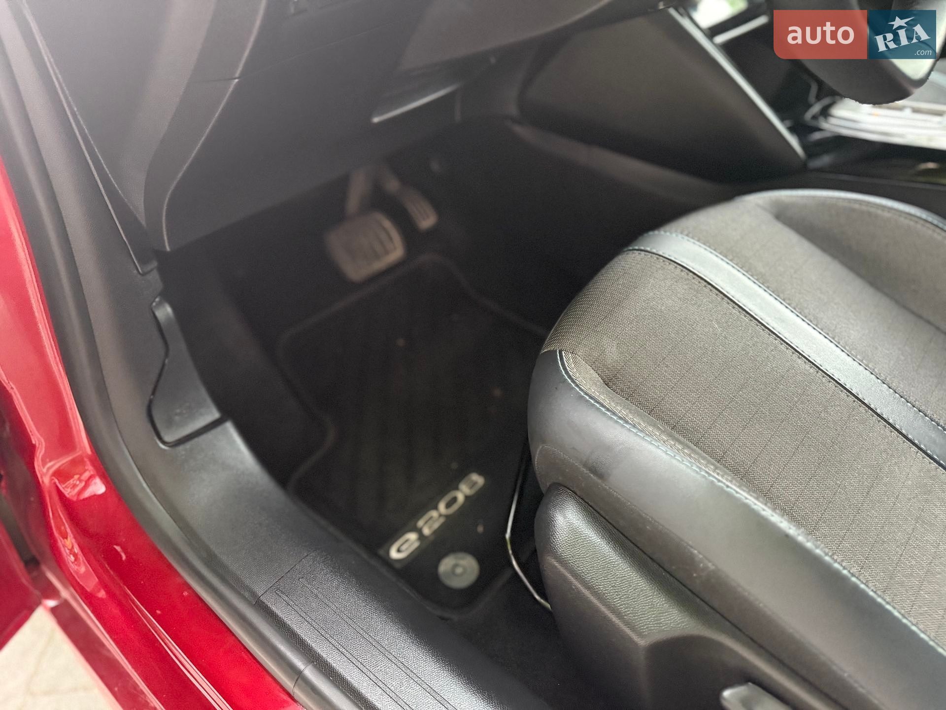 Peugeot e-208 2022 VIN VR3UHZKXZNT058175 фото оголошення 6 з 12