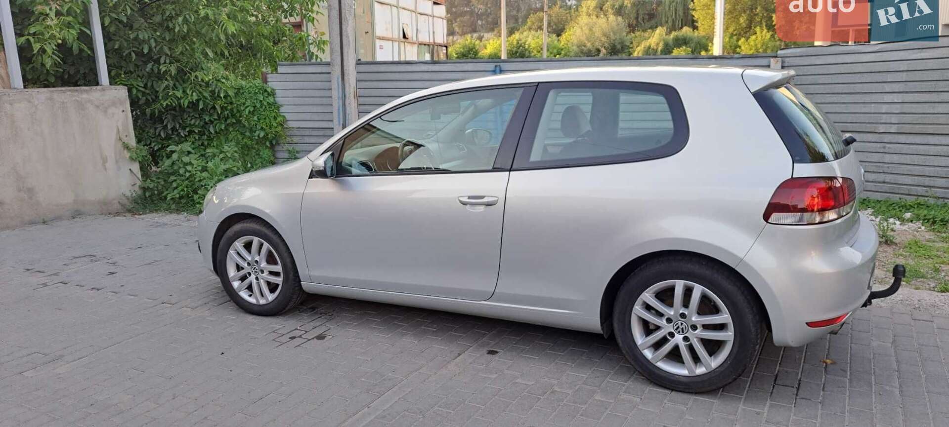 Volkswagen Golf 2010 VIN WVWZZZ1KZAP129633 фото оголошення 2 з 8