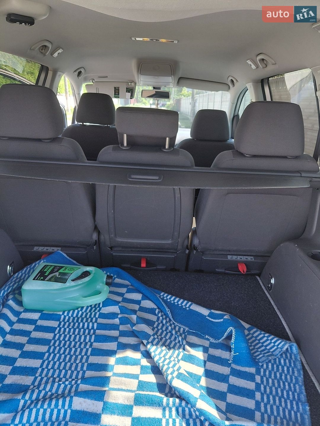 Volkswagen Touran 2010 VIN WVGZZZ1TZAW110035 фото оголошення 2 з 12