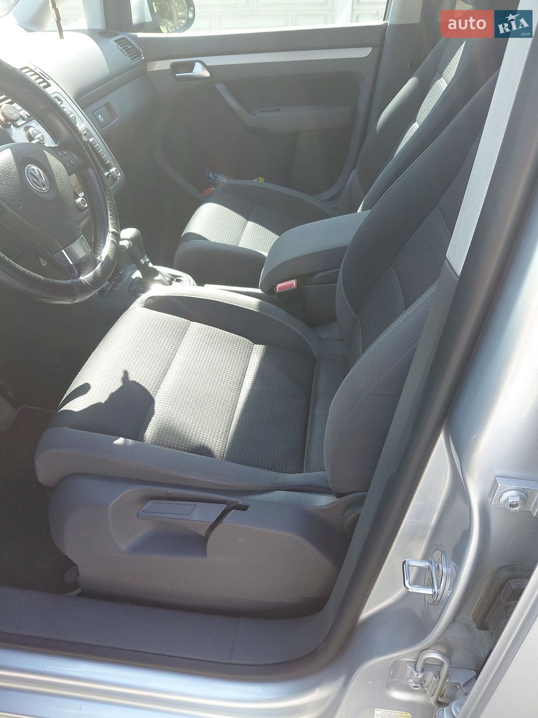 Volkswagen Touran 2010 VIN WVGZZZ1TZAW110035 фото оголошення 4 з 12