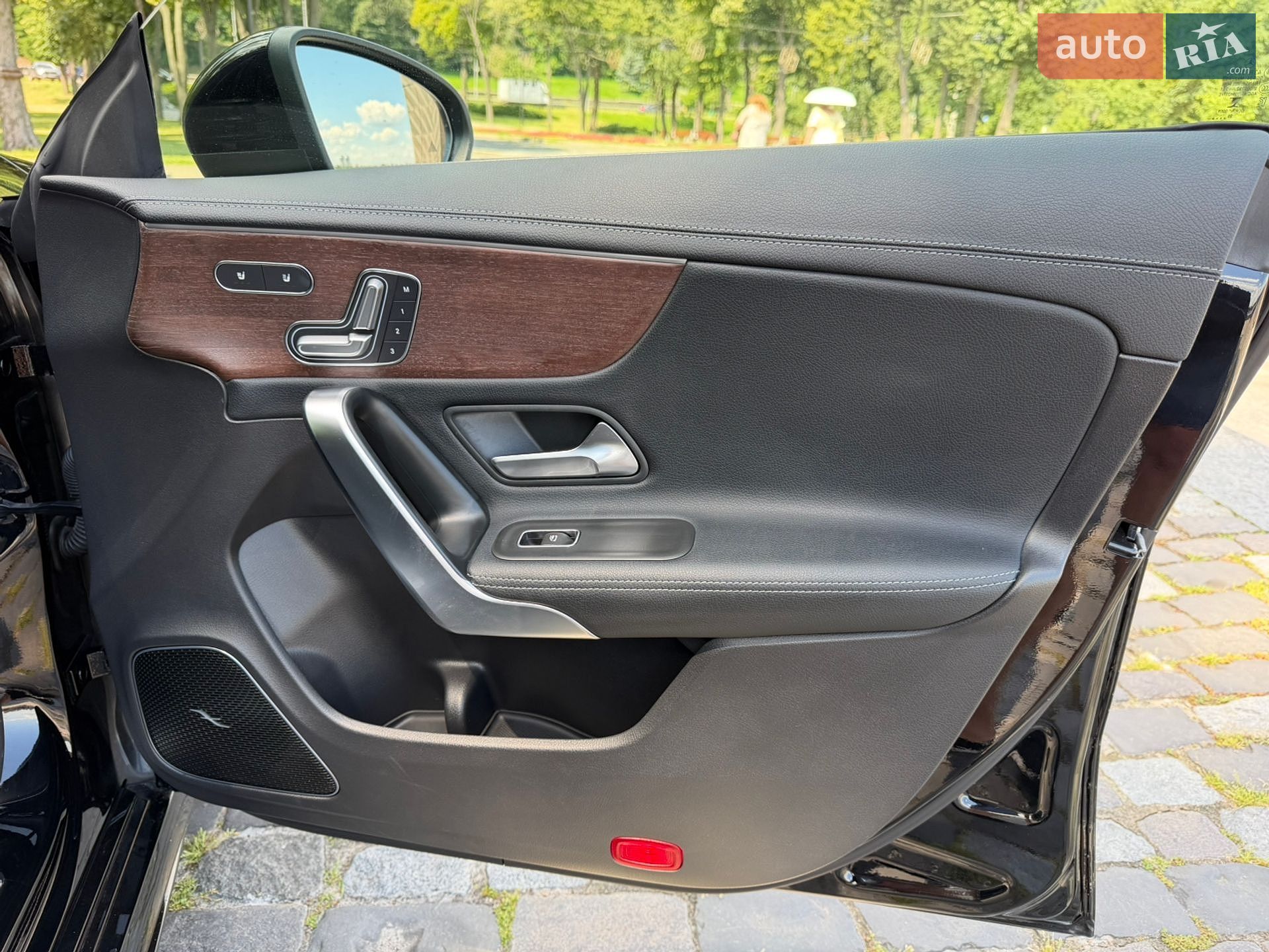 Mercedes-Benz CLA-Class 2020 VIN W1K1183471N165502 фото оголошення 43 з 53
