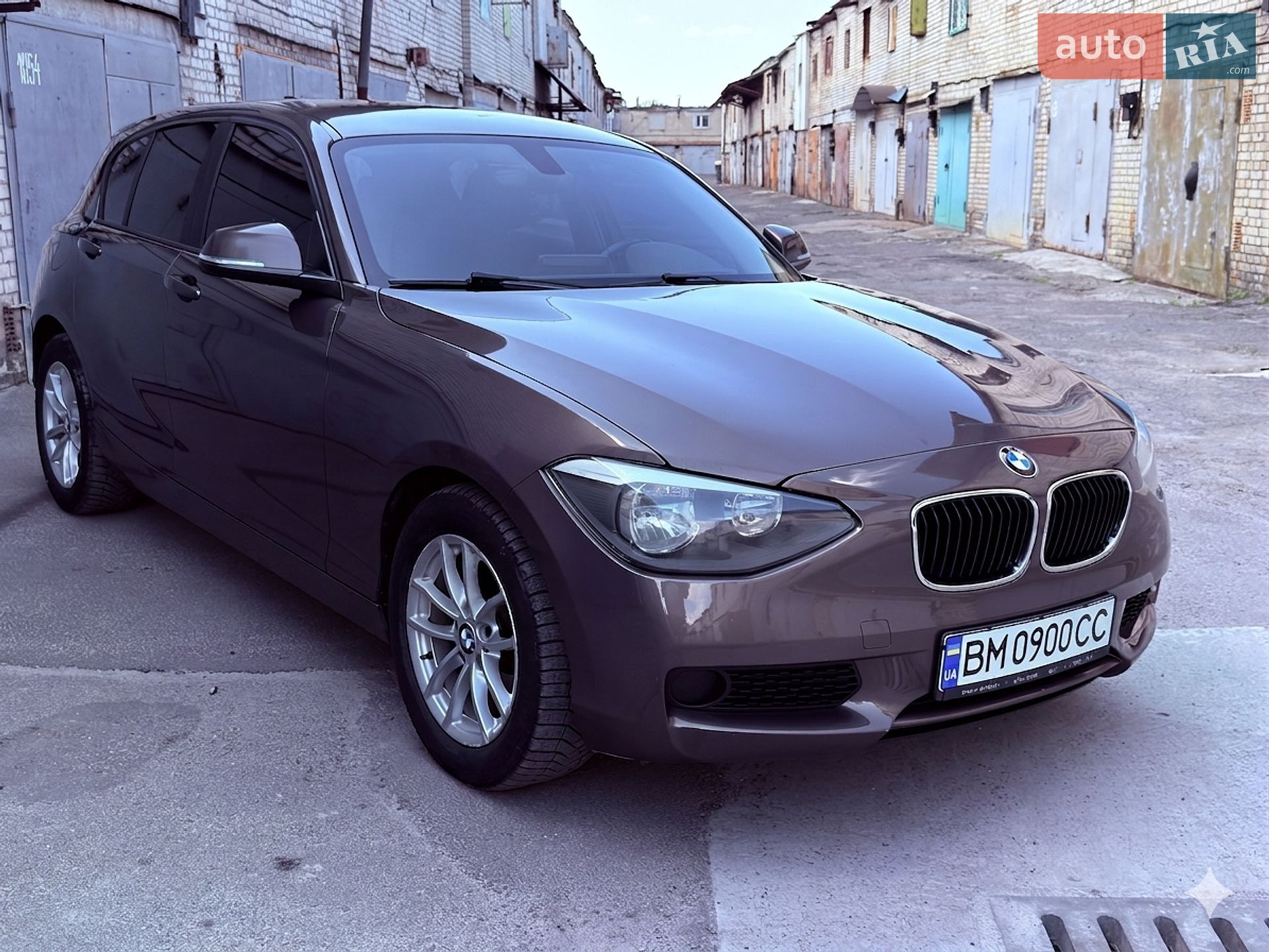 BMW 1 Series 2012 VIN WBA1R11061J632183 фото оголошення 3 з 8